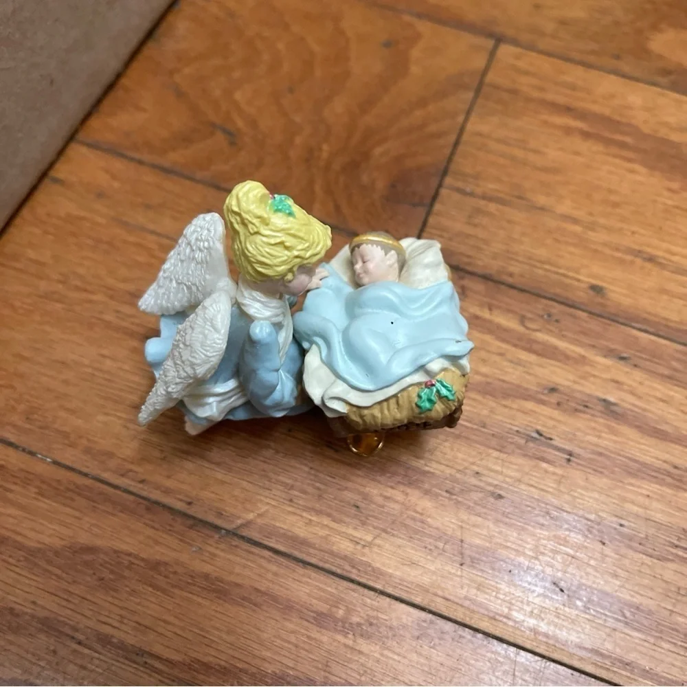 Hallmark Keepsake 1994 Happy Birthday Jesus Angel With Baby Jesus Ornament